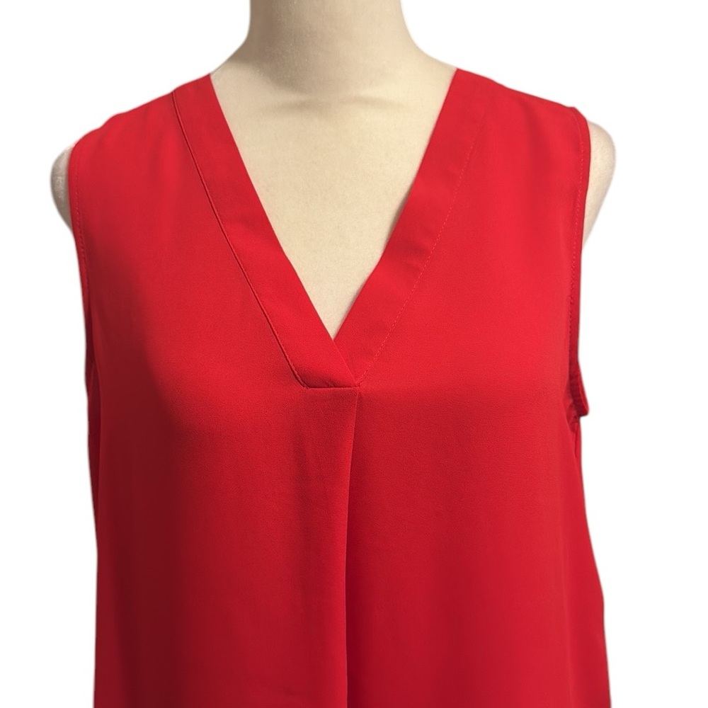 VIOLET + CLAIRE Red Sleeveless V-Neck Women's Top med - Picture 2 of 8